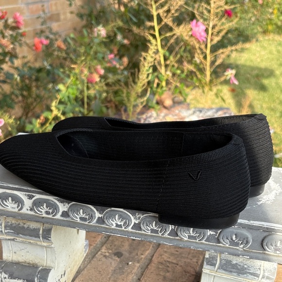 VIVAIA Black Women's Flats - Picture 5 of 7